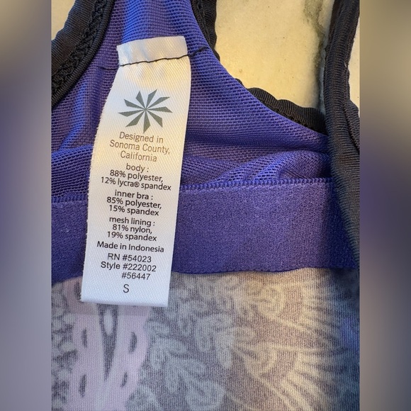 Women’s Athleta Asphalt Racer Back Pavitra Paisley Tank Bra Top Small‎ Swim Run - Picture 3 of 3